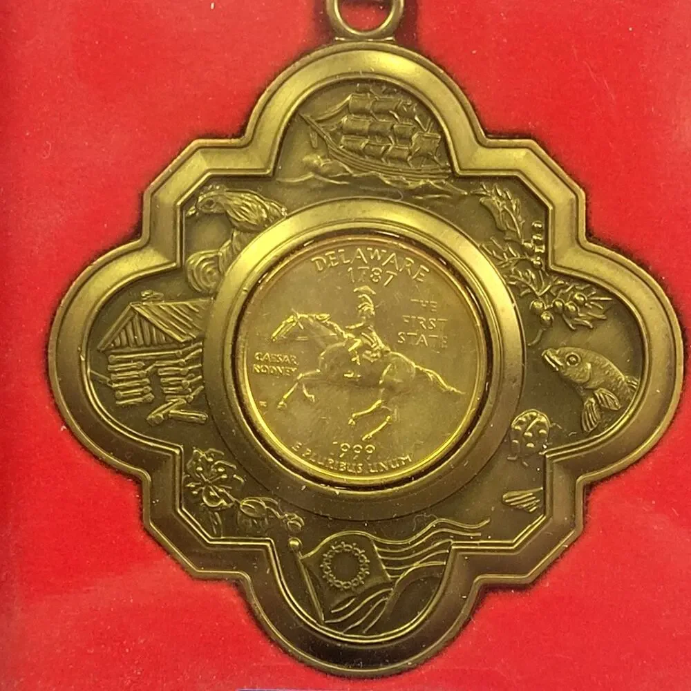 Vintage Hallmark American Spirit Collection Ornament Delaware‎